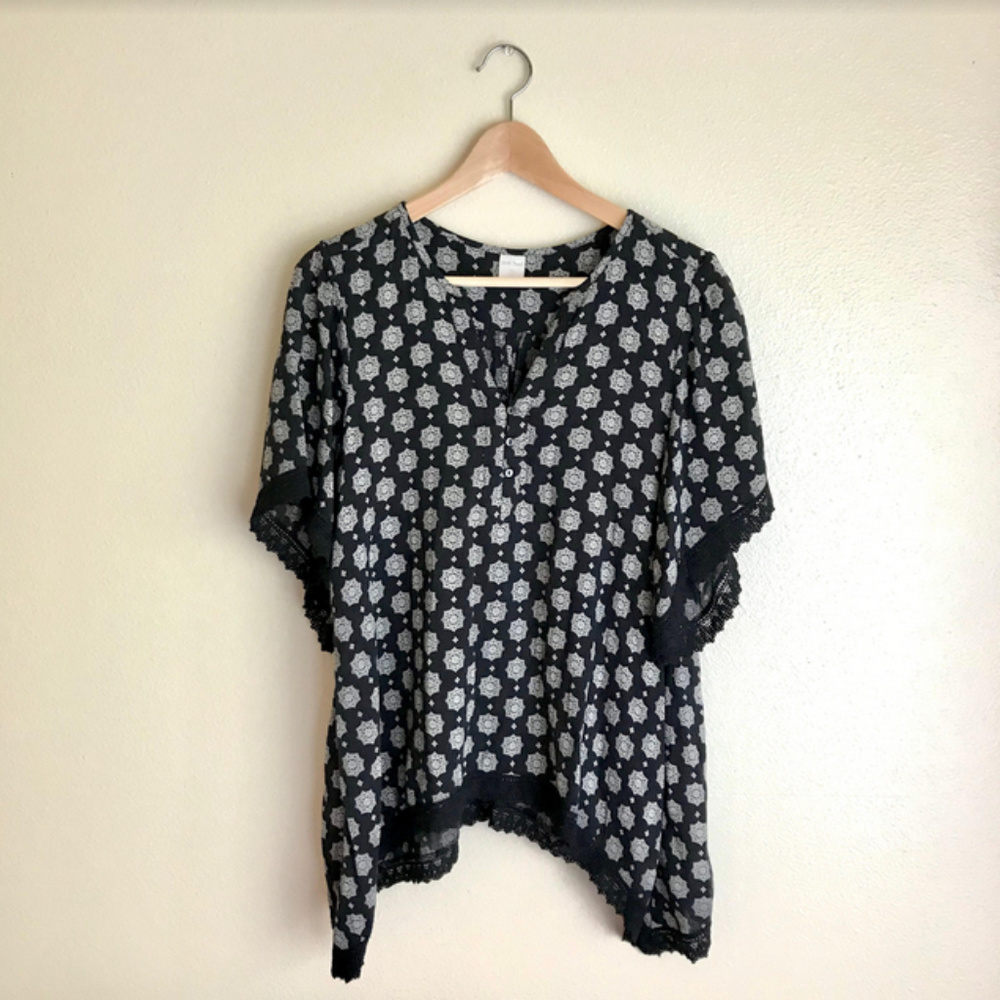 Wild Pearl Boho Embroidered Print Oversized Top